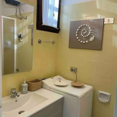 Apartamento Bilocale Con Patio Nel Verde